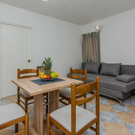 Juracak Josip I Mira Apartamento